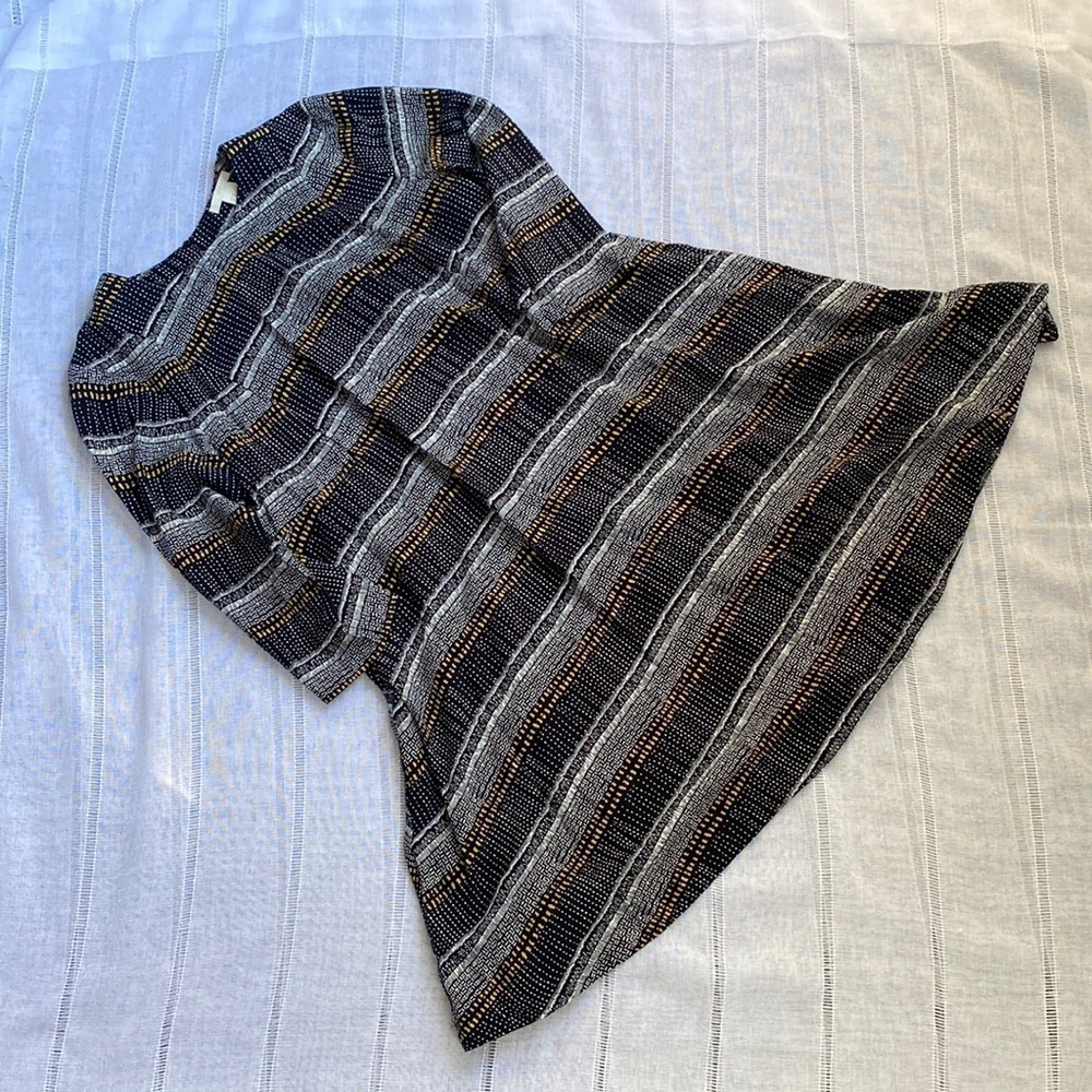 H&M bohemian boxy a-line dress with quarter length sleeves. - Picture 7 of 14